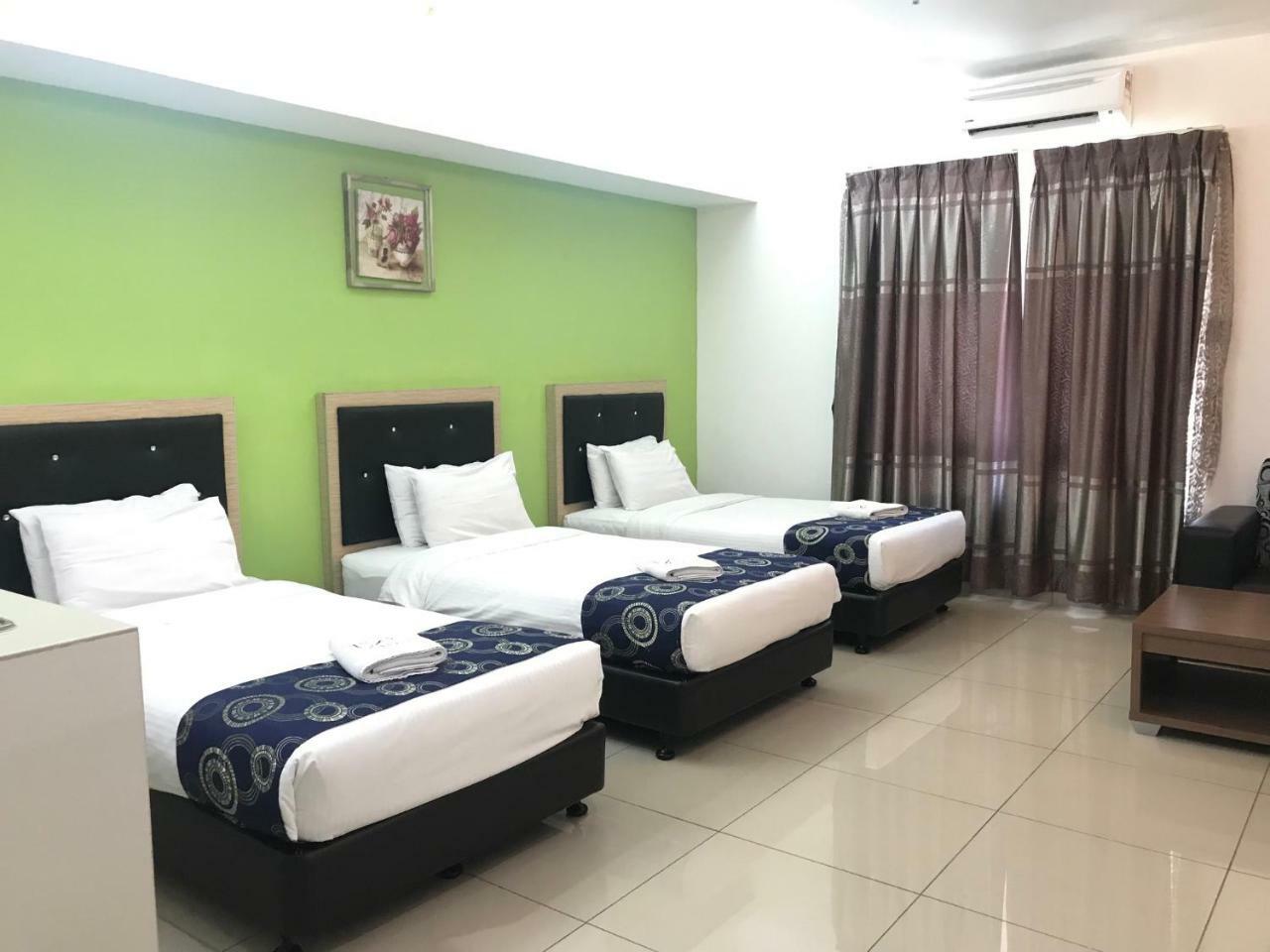 De Viana Hotel & Apartments Кота Бару Екстериор снимка