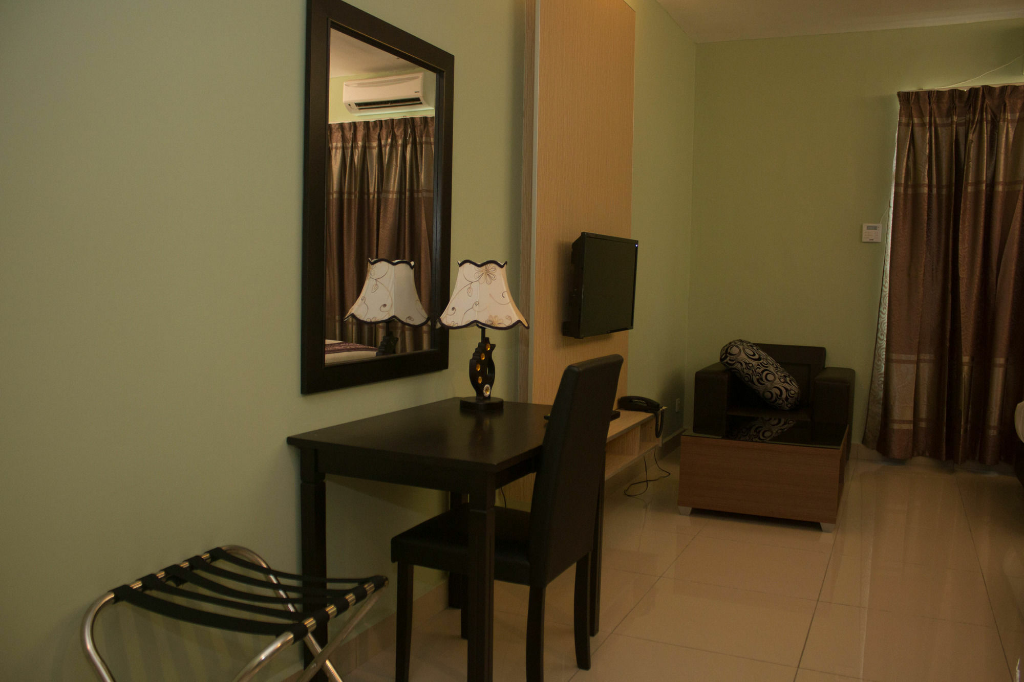 De Viana Hotel & Apartments Кота Бару Екстериор снимка